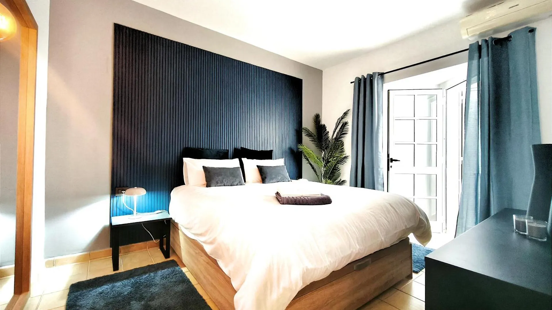 Rooftop Bungalow Pamro - Private Jacuzzi - Fitness Area - Free Wifi - Air Conditioner - Pool - Modern & Comfortable - Sunnygolf Maspalomas  Holiday home Maspalomas (Gran Canaria)