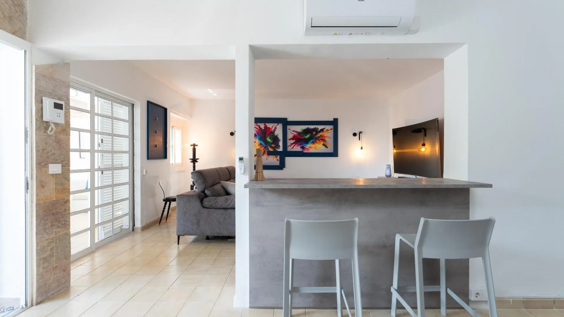 Rooftop Bungalow Pamro - Private Jacuzzi - Fitness Area - Free Wifi - Air Conditioner - Pool - Modern & Comfortable - Sunnygolf Maspalomas
