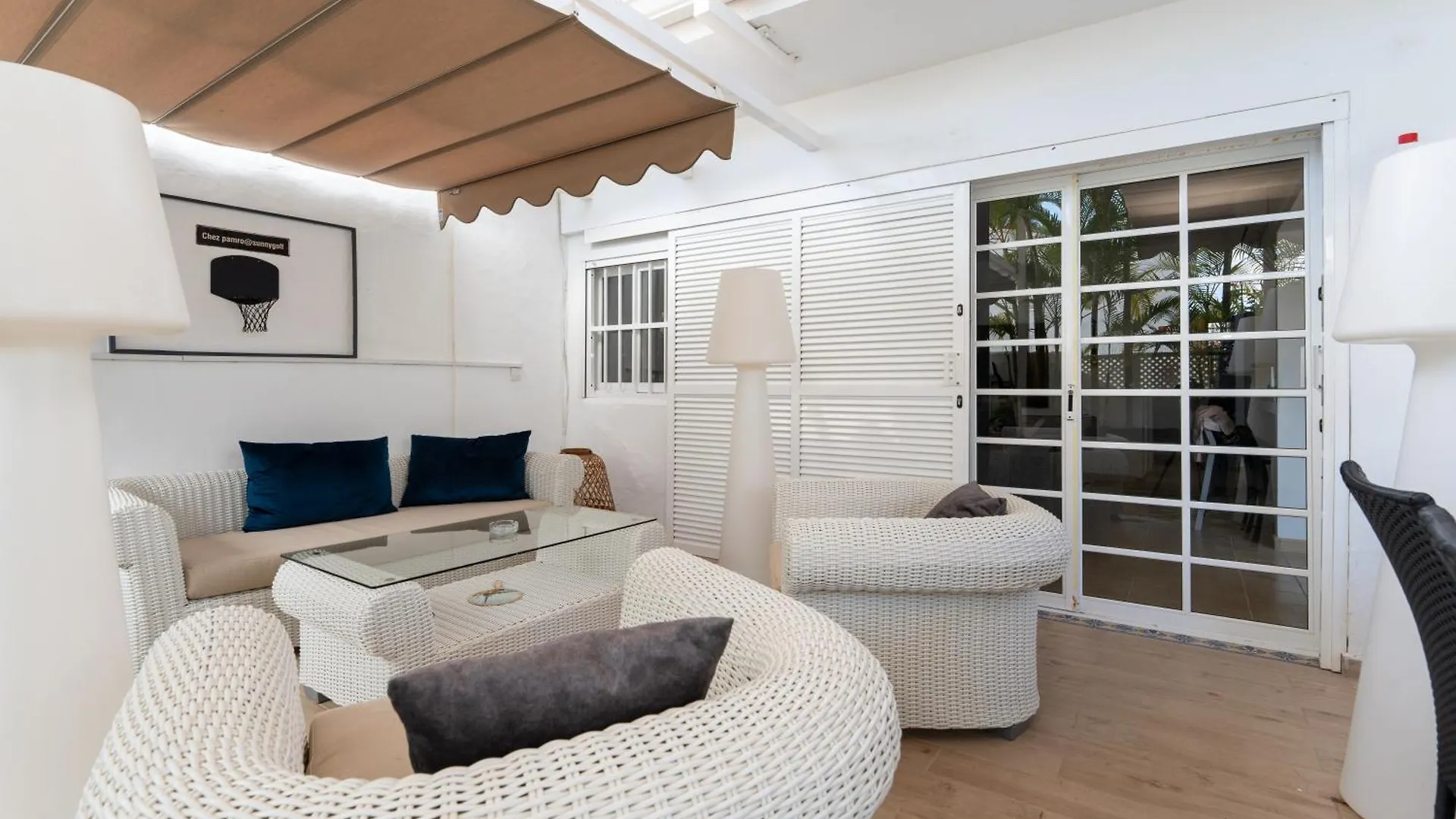 Rooftop Bungalow Pamro - Private Jacuzzi - Fitness Area - Free Wifi - Air Conditioner - Pool - Modern & Comfortable - Sunnygolf Maspalomas  0*, Maspalomas (Gran Canaria) Spain