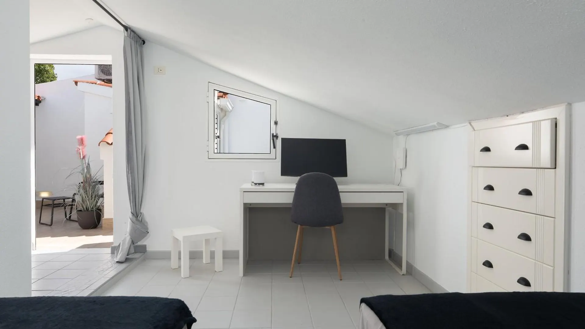 Rooftop Bungalow Pamro - Private Jacuzzi - Fitness Area - Free Wifi - Air Conditioner - Pool - Modern & Comfortable - Sunnygolf Maspalomas  Holiday home